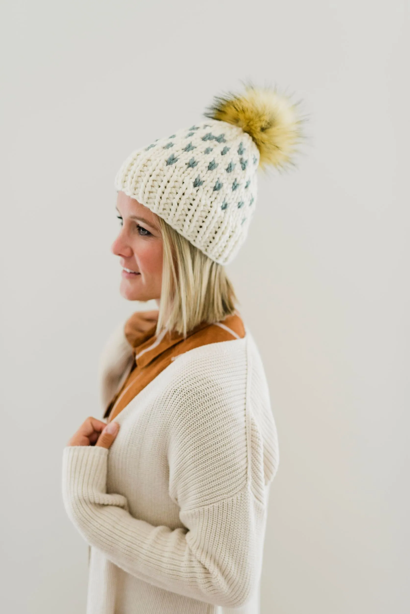 Adult Heart Pom Hat | Off White   Slate