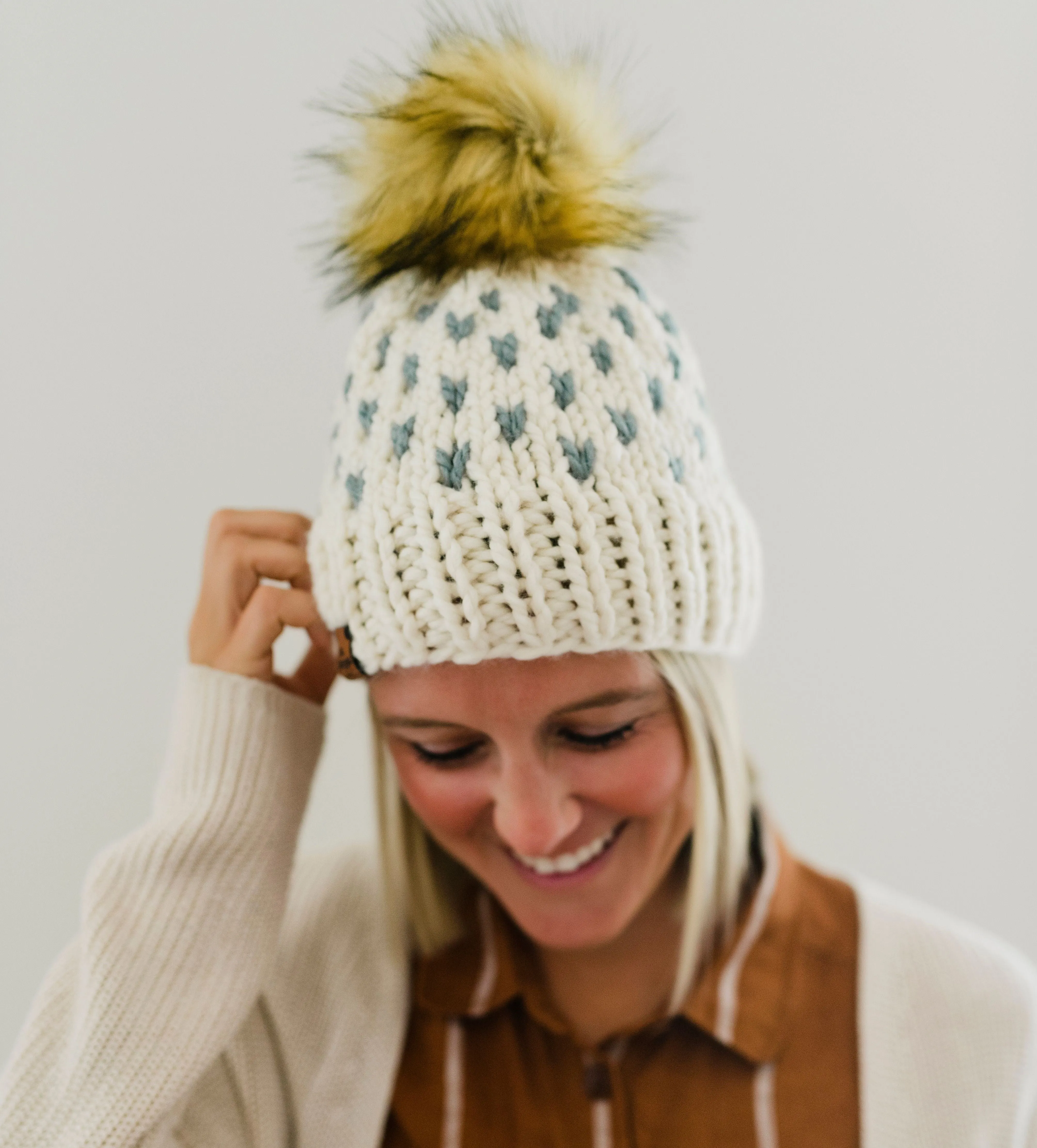 Adult Heart Pom Hat | Off White   Slate