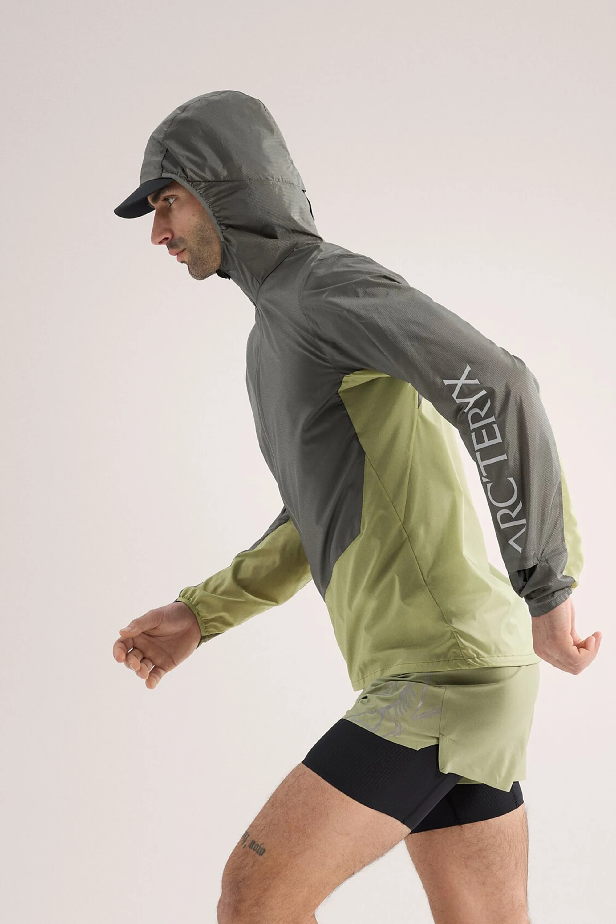 Arc'teryx Men's Norvan Windshell Hoody in Forage/Chloris