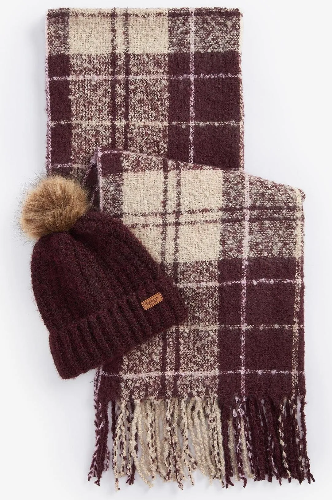 Barbour Beanie and Tartan Scarf Saltburn Gift Set in Maroon Carbernet LGS0077PU51