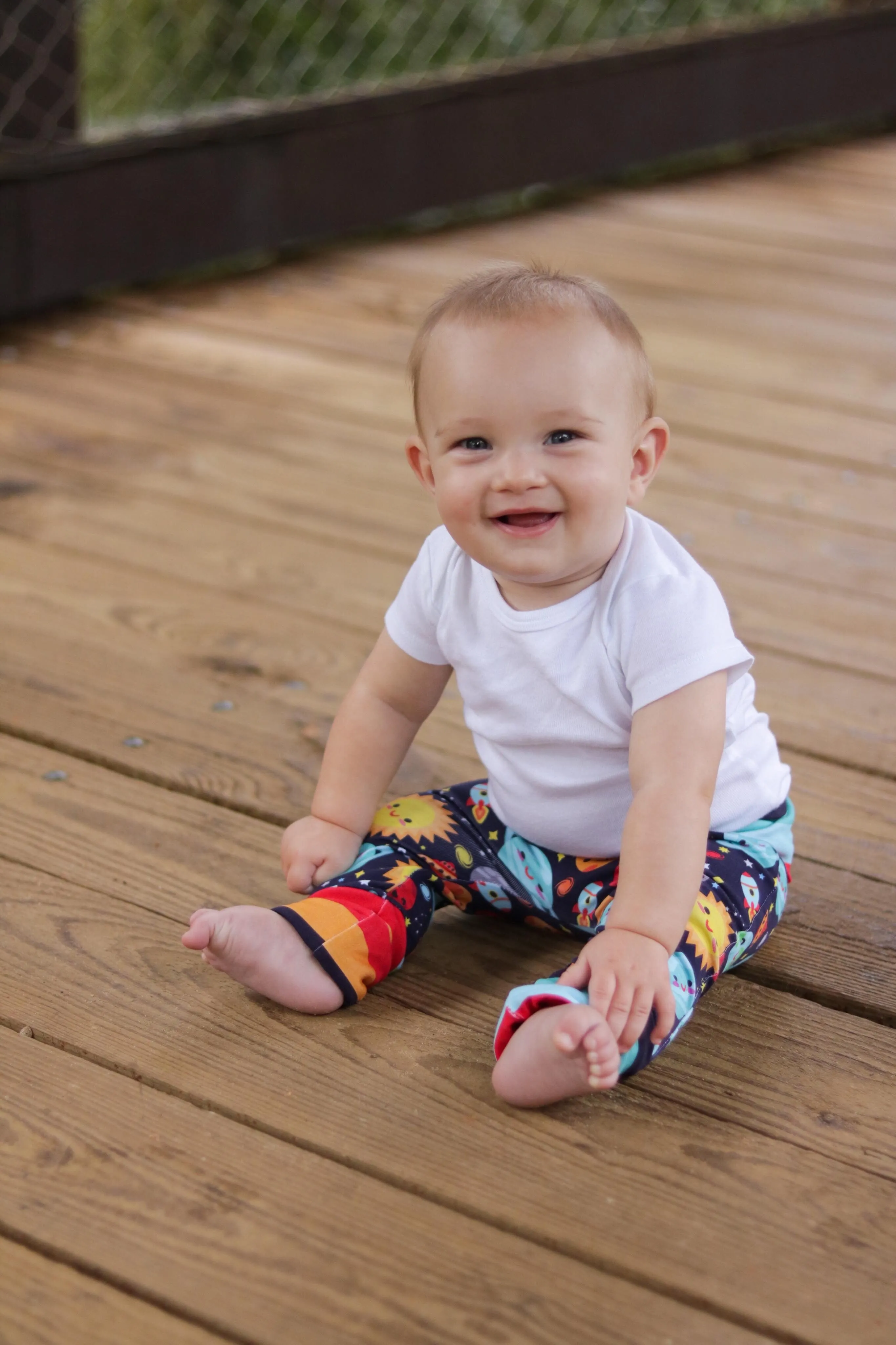 Bundle Set: Grow with Me Pants and Knot Hat