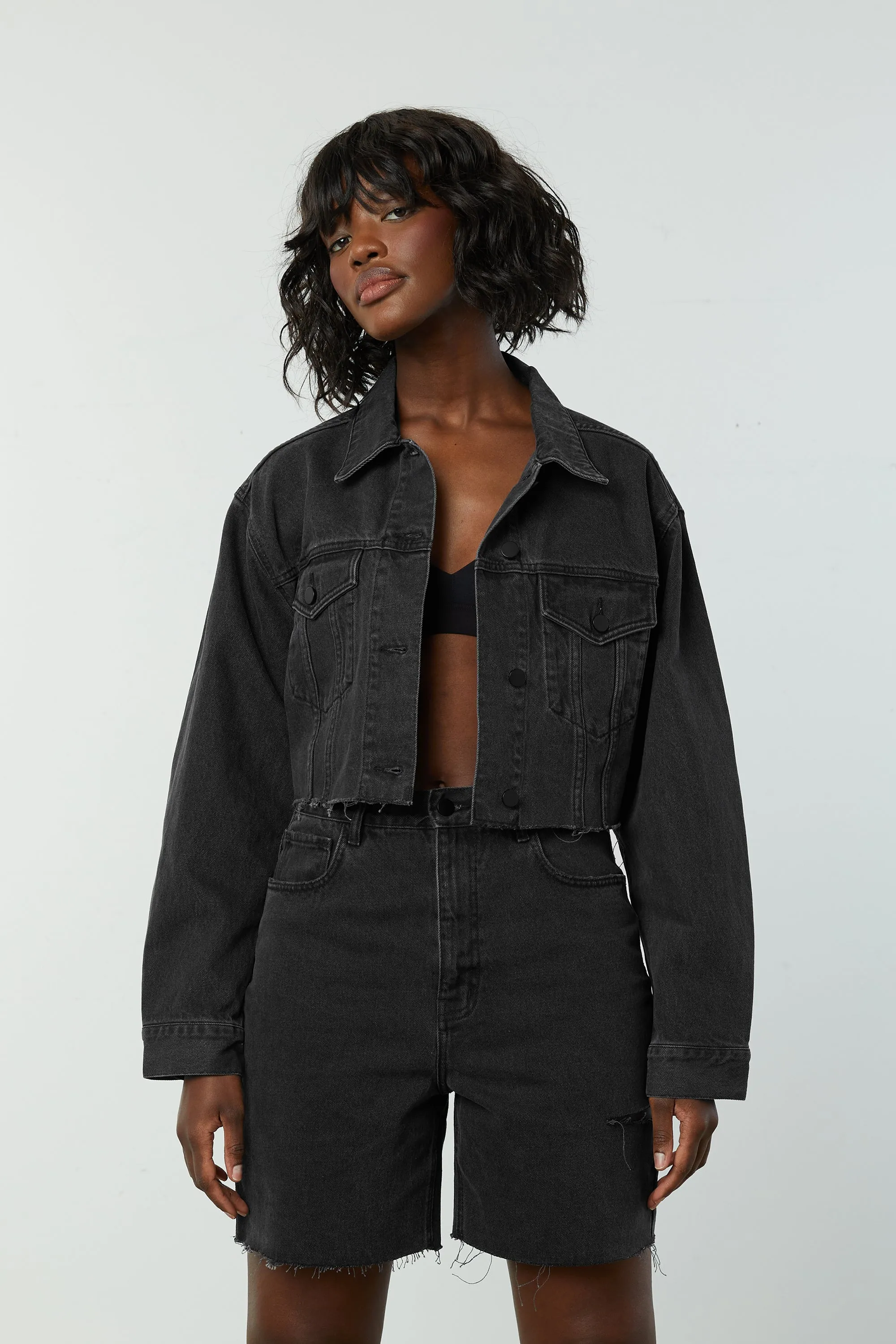 CROPPED DENIM JACKET