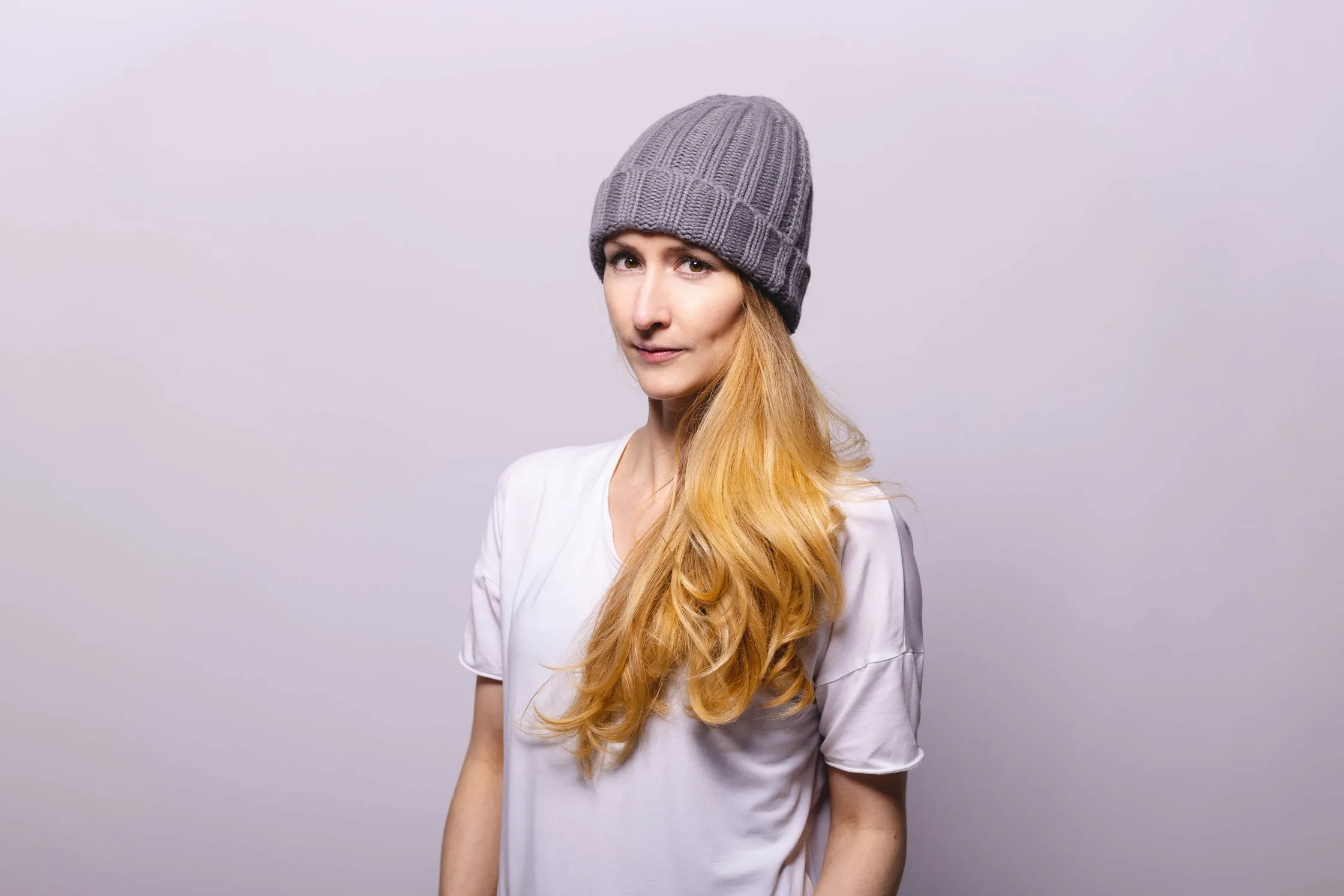 Fold-Over Ribbed Grey Cashmere Hat