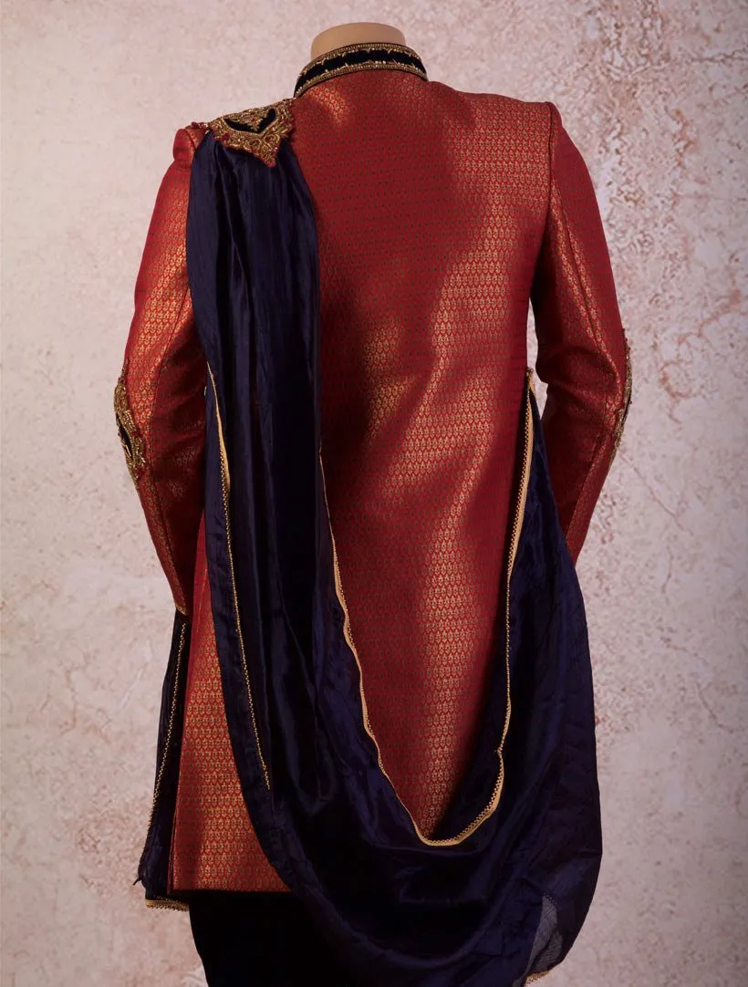 I8/2008 Sherwani Emb Button/Scarf