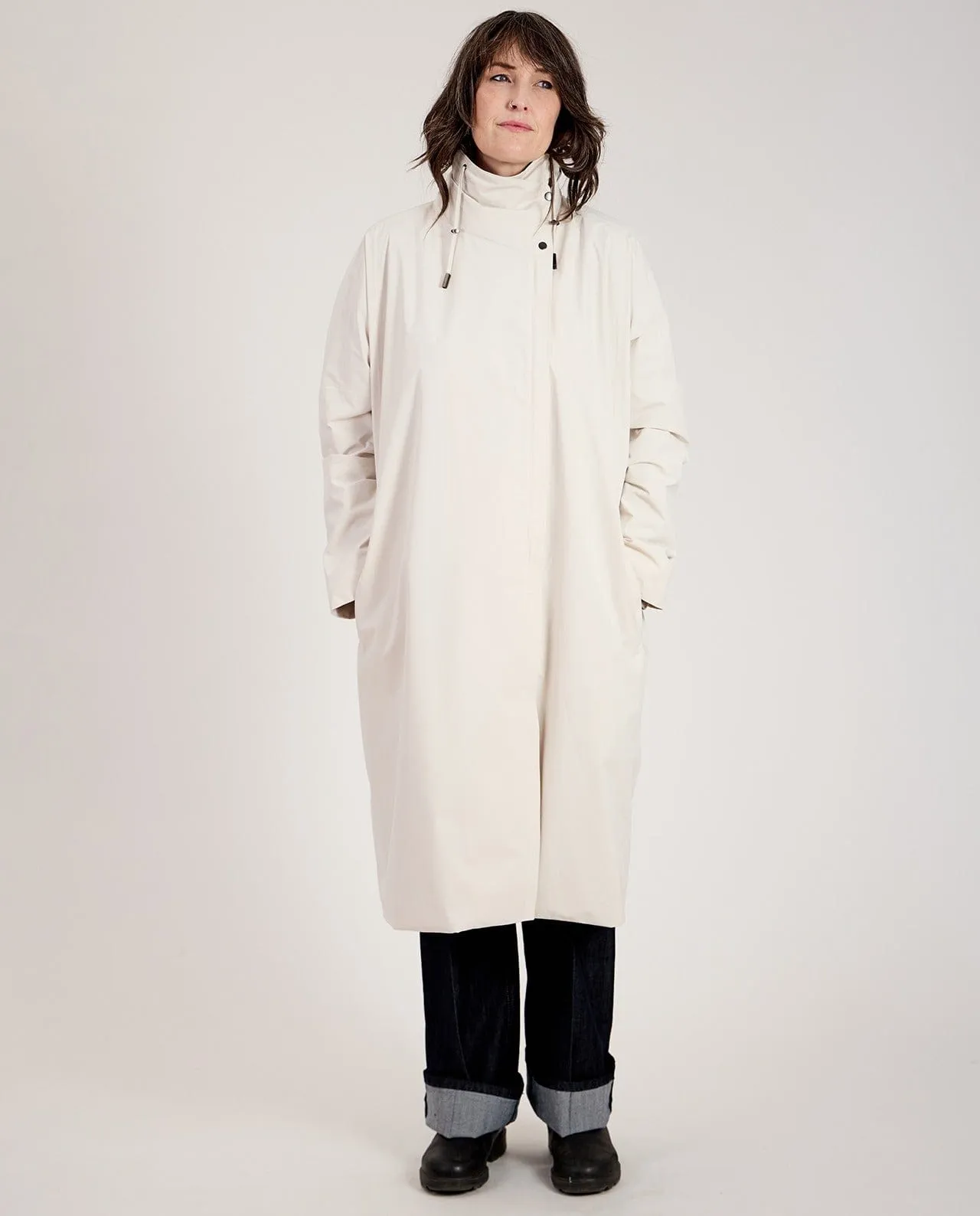 The Odyssey Waterproof  Atmosphere Raincoat | White