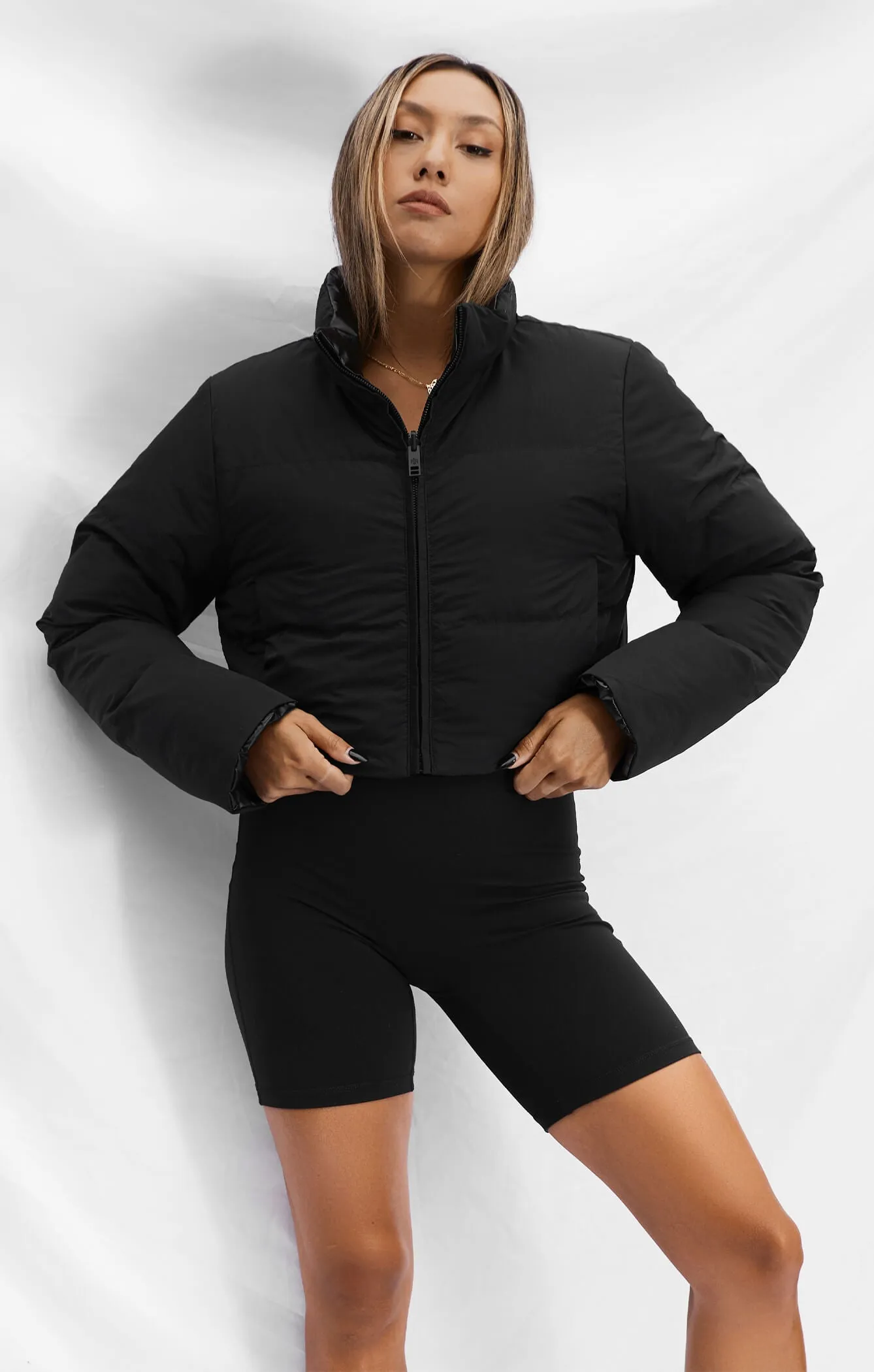 THE VEGAN PUFF™ REVERSIBLE CROP JACKET - PATENT/BLACK